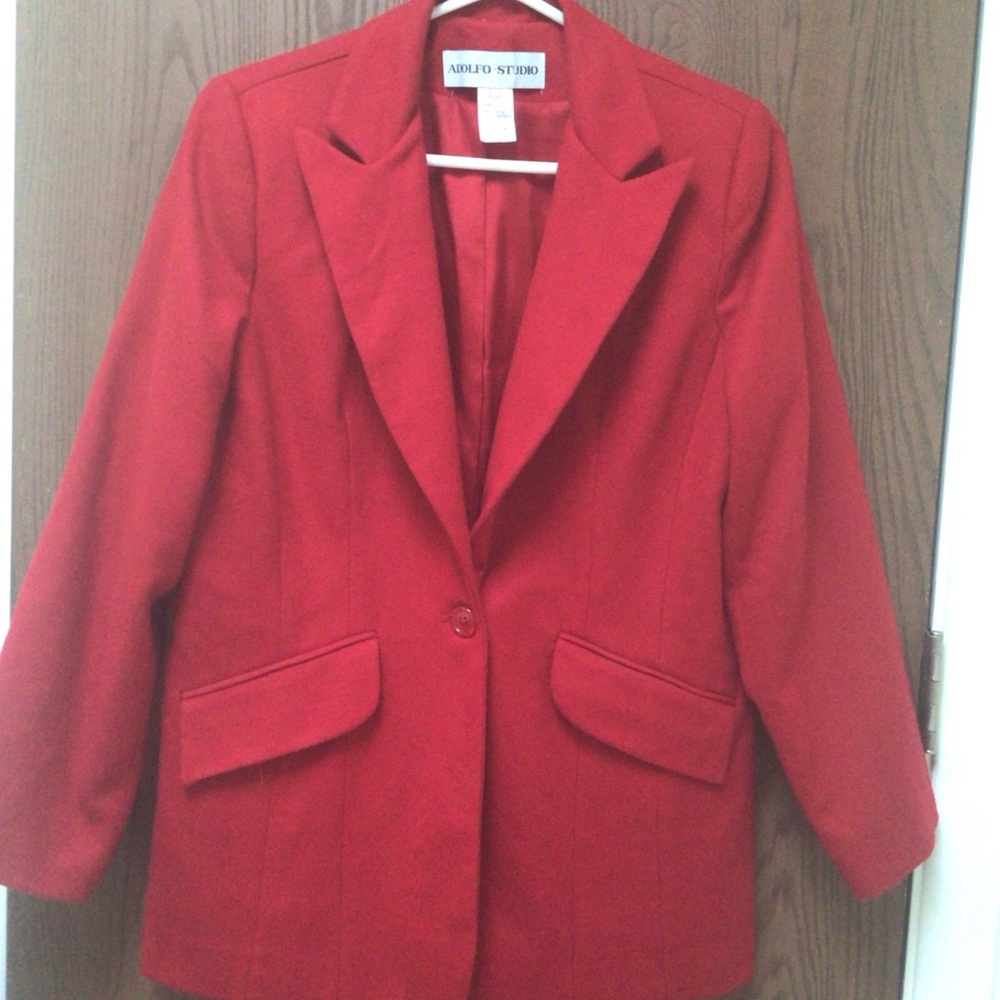 Adolfo Studio Women's Vibrant Red Suit Jacket blazer 100% wool, lined, sz 10P